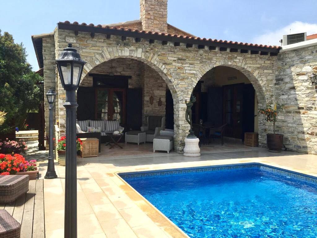 Katikia Emma Villa Kato Drys Exterior foto